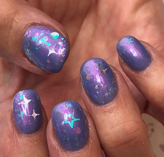 violet nails with glossy stars