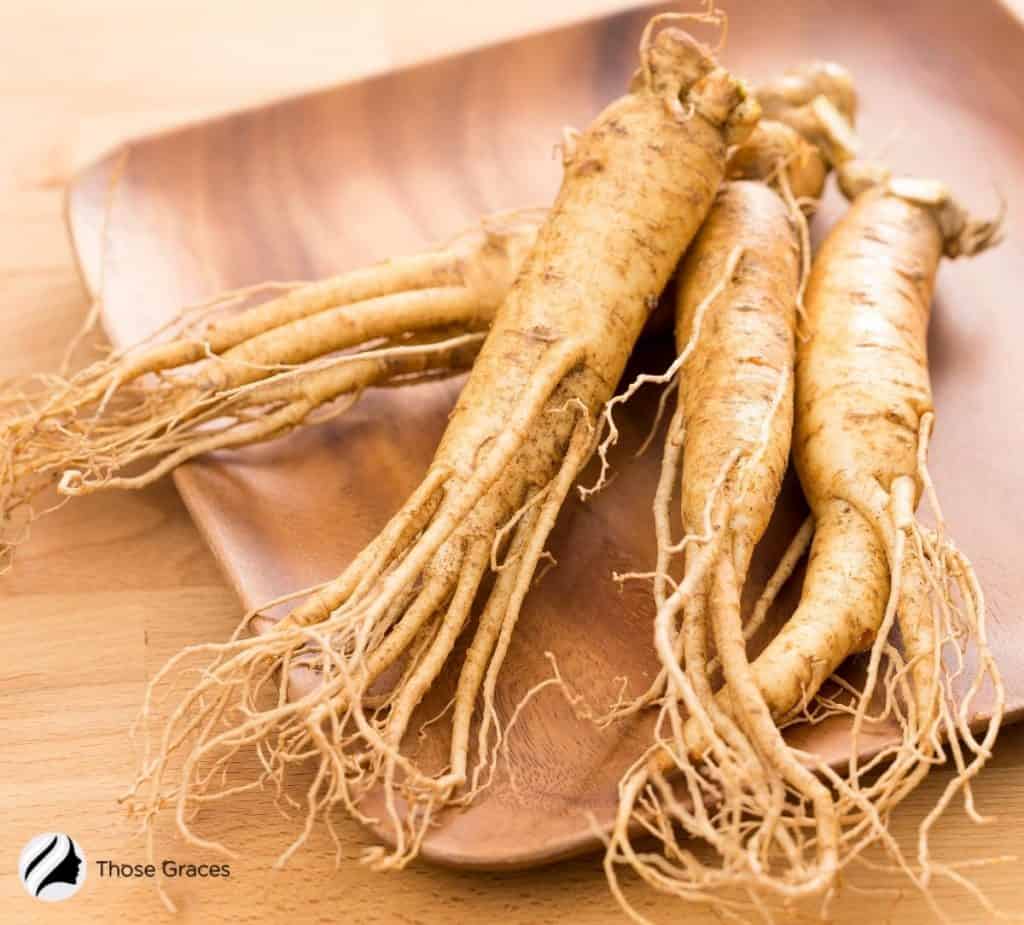 ginseng in a wooden plate