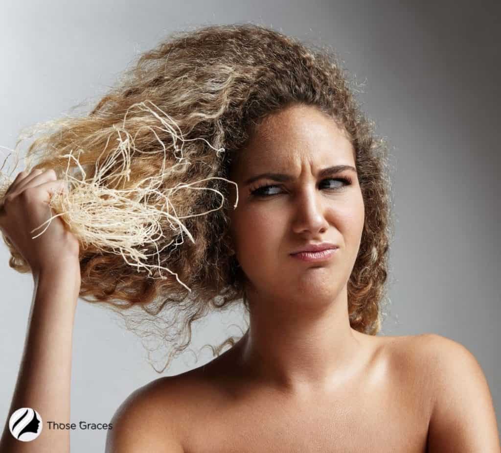 lady with curly damaged hair