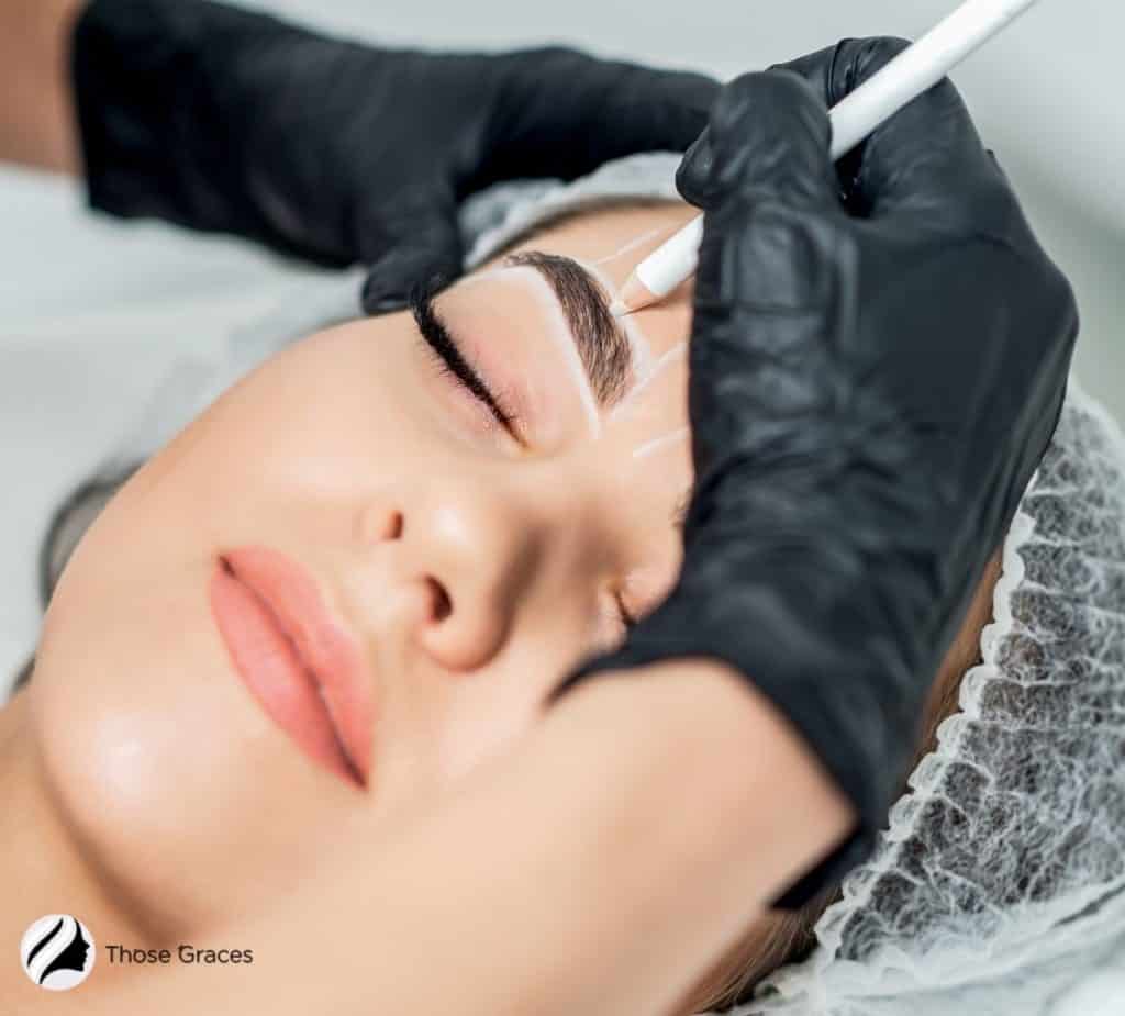 microblading procedure for the pretty woman