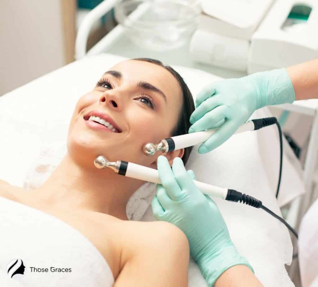 microcurrent procedure to lift facial muscles