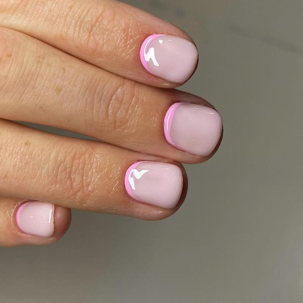 short light pink gel nails