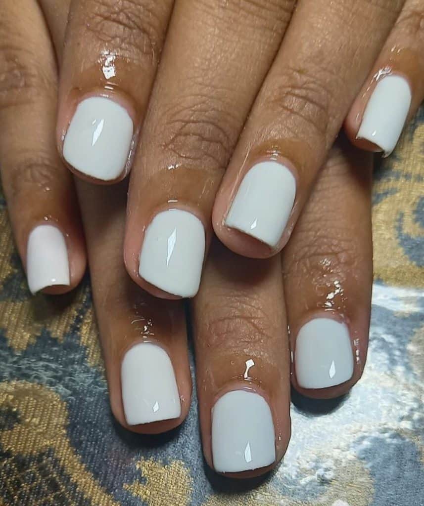 Simple White short Gel Nails