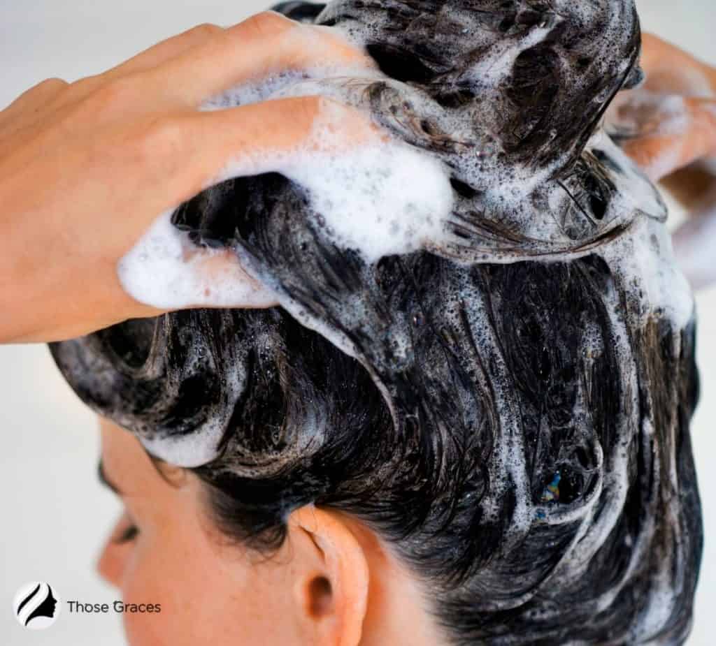 lady washing her scalp thoroughly