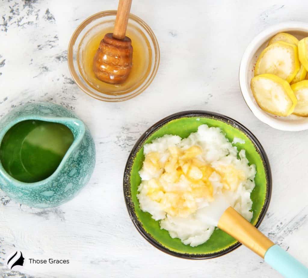 yogurt, honey and other ingredients to make a hair mask